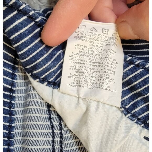 Vintage 1990's Lee Denim Shorts in a Blue and White Railroad Stripe Pattern. Si - Picture 10 of 13